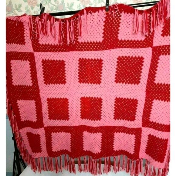 Crochet‎ HandMade  Pink Granny Squares  Burgundy  Throw 55x55 - Picture 3 of 7